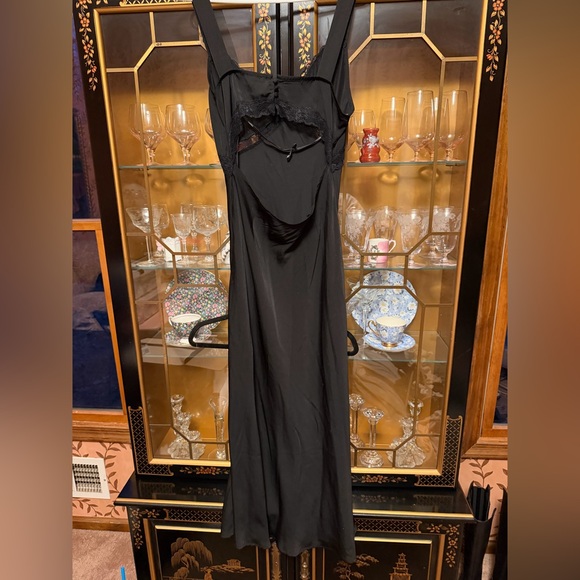 Forever 21 Black Lace-Trim Slip Dress - Picture 2 of 3